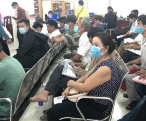 Giá tăng chóng mặt, phòng công chứng vẫn tấp nập người mua bán đất Nhơn Trạch