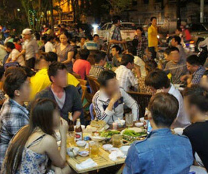 Suýt ly hôn 2 lần vì nhậu nhẹt, tới khi vợ bầu hẹn dẫn đi khám thai vẫn nghếch mặt lên hỏi: 'Khám quan trọng lắm hả?'