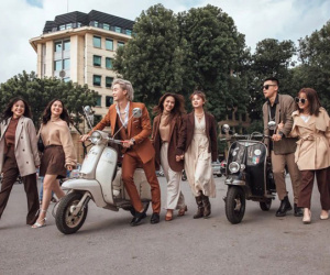 Gen Z đua nhau show ảnh kỷ yếu với thần thái cực cool mà không cần cố, tưởng đâu đi chụp bìa tạp chí