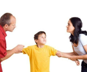 Chồng cũ thỏa thuận đưa vợ 500 triệu để giành quyền nuôi con, nhưng chưa đầy 2 ngày sau phản ứng của đứa trẻ lại khiến anh 'bẽ bàng' thật sự