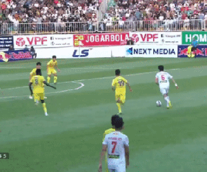 Video: Xuân Trường lập siêu phẩm sút xa tung lưới Hà Nội FC, làm nổ tung cầu trường sân Pleiku