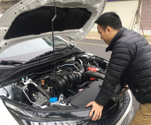 Đừng tiếc vài phút mở nắp capo kiểm tra trước mỗi chuyến đi