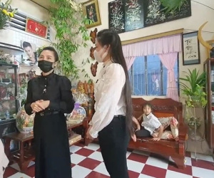 Linh Lan tuyên bố không nhận tiền phúng điếu, ẩn ý về mối liên hệ giữa vợ cũ NS Vân Quang Long và chuyện giấy tờ huyết thống của bé Helen