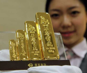 Trung Quốc đột ngột 'gom' hàng trăm tấn vàng