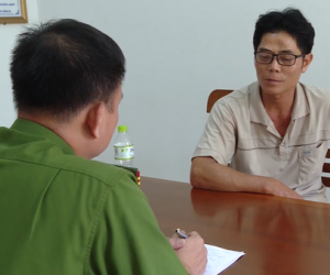 Phẫn nộ trước vẻ thản nhiên của nghi phạm hiếp dâm, sát hại bé 5 tuổi ở Vũng Tàu tại Cơ quan công an