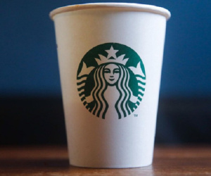Nghệ thuật 'thao túng tâm lý người tiêu dùng' lý giải vì sao 1 chiếc ly Starbucks có thể được bán với giá 20 triệu đồng