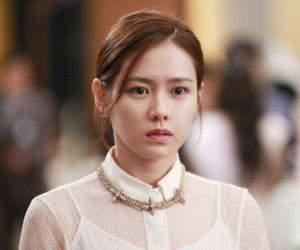 Thấy mẹ chồng lén lút đến phòng khám sản, tôi âm thầm đi theo để rồi 'chôn chân' trước cảnh tượng ám ảnh