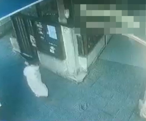 Thấy thiếu nữ 17 tuổi chỉ quấn chăn mỏng đẫm máu đi lại trên đường, người dân hỏi thăm thì tá hỏa phát hiện tội ác động trời