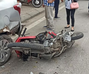 Danh tính lái xe bán tải tông loạt ô tô, xe máy trên phố Hà Nội