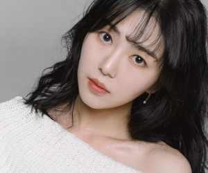 SỐC: Nửa đêm nữ idol Mina (AOA) đăng ảnh cắt cổ tay máu be bét, nghi vấn tự tử lần 3 sau 10 tháng kể từ vụ bắt nạt chấn động