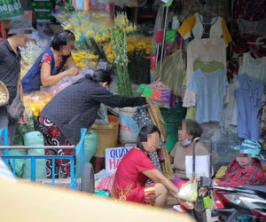 Phóng sự ảnh: Nhiều người dân tại TP HCM còn chủ quan, lơ là phòng dịch Covid-19