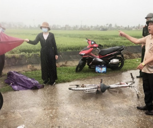Thương tâm: Bé trai 10 tuổi bị sét đánh tử vong khi đạp xe từ trường về, chỉ còn cách nhà 200m