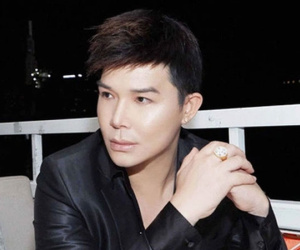 Nathan Lee bị nghi có vấn đề tâm lý vì cách nói chuyện, bạn thân liền làm hẳn status dài hé lộ con người thật của anh