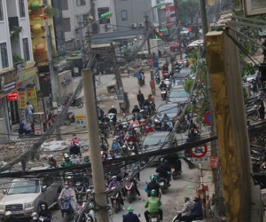 Hà Nội: Nhếch nhác trên tuyến phố 400m thi công 2 năm chưa xong