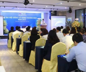 Một năm tăng giá gần gấp đôi, cổ phiếu ngân hàng thêm động lực