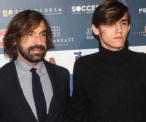 Juventus chơi bết bát, con trai HLV Pirlo bị dọa giết mỗi ngày