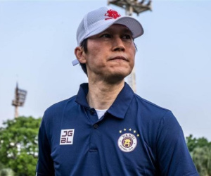 Đến Việt Nam, tân HLV Hà Nội FC vội xin lời khuyên của thầy Park