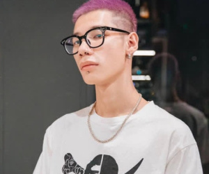 Bị chê lyrics ngày càng sáo rỗng, MCK văng tục đáp trả không ngần ngại, gọi những ý kiến trái chiều là 'bọn dở hơi'