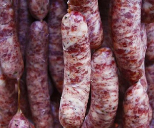 Mỗi năm khiến 34.000 người mắc bệnh ung thư, WHO xếp hạng đây là loại thực phẩm gây ung thư nhóm 1 và thường có mặt trong mâm cơm các gia đình