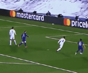 Sốc nặng với pha bỏ lỡ từ cự ly hơn 5m của Timo Werner