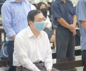Cựu Bộ trưởng Vũ Huy Hoàng nhận 11 năm tù, vắng mặt khi tuyên án