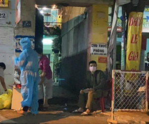 TP.HCM: Phong tỏa một con hẻm trong đêm vì liên quan đến ca mắc Covid-19 mới