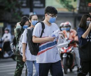 Trường đại học ở TP.HCM phát thông báo khẩn cho sinh viên rời thành phố dịp lễ