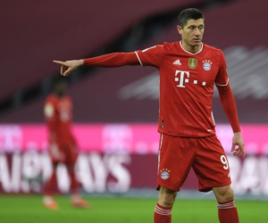 Bayern bất ngờ rao bán tiền đạo Lewandowski