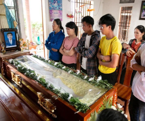 Thương tâm hoàn cảnh nam sinh đuối nước khi lao ra biển cứu 4 nữ sinh: Bố tai biến, mẹ đau ốm triền miên, anh trai cũng mất vì đuối nước 10 năm trước