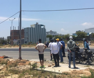 Lộ nguyên nhân người ngoại quốc tử vong trên vỉa hè, vết thương chí mạng trên cổ
