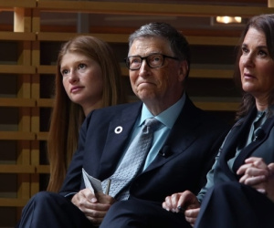 Tỷ phú Bill Gates ly hôn vợ sau 27 năm chung sống, con gái chia sẻ điều khiến ai cũng đau lòng