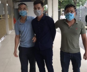 Bắt giữ đối tượng truy nã khi đang tìm việc tại bến xe Mỹ Đình