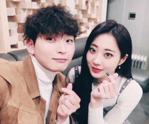 Cặp idol sexy nhất Kpop Jinwoon (2AM) và mỹ nhân bốc lửa Kyungri chia tay sau 4 năm hẹn hò