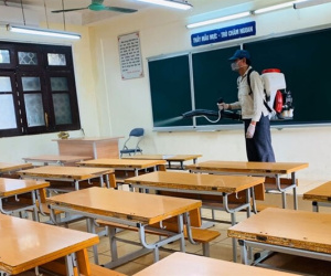 Hàng ngàn học sinh nghỉ học khẩn cấp vì liên quan ca F1