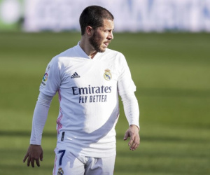 Hazard trở lại Chelsea: Không có gì, ngoài... mỡ bụng