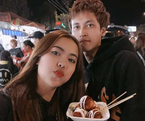 Cô gái được cả gia đình bạn trai yêu chiều, đặc biệt nhất là những dòng tin gửi từ bố mẹ vả cả chị gái