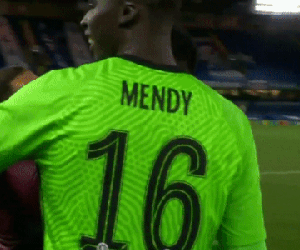 Hazard cười tươi hết cỡ khi Chelsea thắng trận, CĐV Real Madrid nổi điên