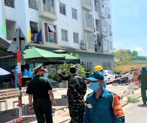 Video ảnh: Đà Nẵng phong tỏa 1 chung cư, xét nghiệm 500 người vì liên quan đến ca dương tính với SARS-CoV-2