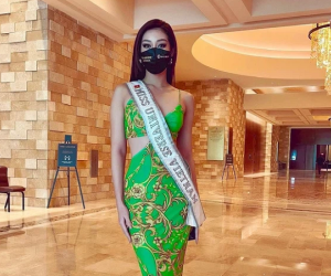 Khánh Vân liên tục ghi điểm với outfit màu nổi, khoe vòng 1 căng đầy cùng thần thái 'đỉnh chóp' trong ngày 2 nhập cuộc Miss Universe