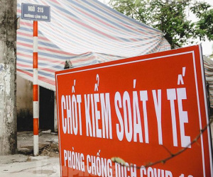 Phong tỏa nơi ở của nhân viên y tế mắc COVID -19 tại Đông Anh