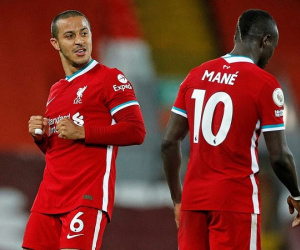 Đánh bại Southampton, Liverpool đeo bám mục tiêu Top 4