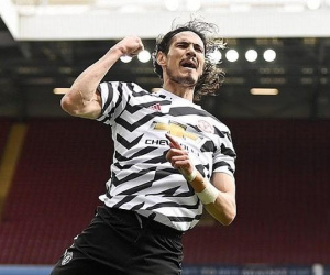 Nóng: Cavani chính thức gia hạn hợp đồng với MU