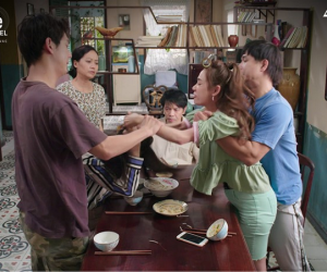'Cây táo nở hoa': Bi kịch gia đình và điểm sáng từ sự đổi mới của dàn sao