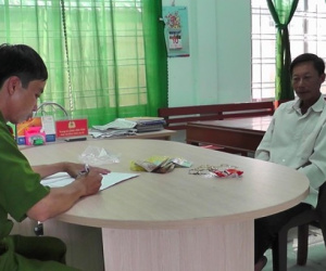 Trộm tiền vàng của gia đình để trả nợ rồi tạo dựng hiện trường giả