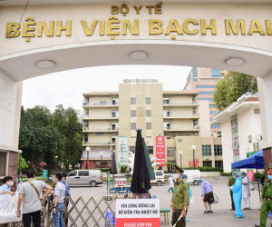 Bệnh viện Bạch Mai cách ly 19 nhân viên y tế tiếp xúc ca Covid-19