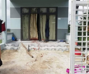 Con trai ngáo đá dùng dao uy hiếp bố mẹ, đánh đập 2 con