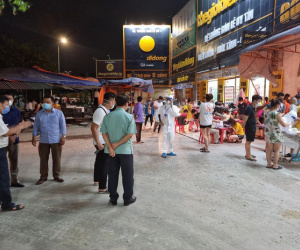 Bắc Giang phong tỏa 3 thôn, lấy mẫu xét nghiệm 15.000 người trong đêm