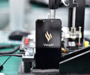 Đóng mảng tivi và điện thoại, nhưng VinSmart vẫn sẽ gia công cho đối tác, sản xuất smartphone xuất ra thế giới