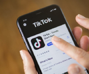 TikTok thử nghiệm mua sắm trong ứng dụng, thách thức Facebook