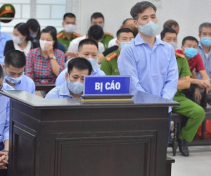 Hoãn phiên xét xử vụ 4 cựu cán bộ thanh tra giao thông bảo kê 'logo xe vua'